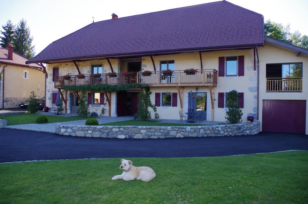 Le Paon Bleu Annecy Poisy Bed & Breakfast Eksteriør bilde