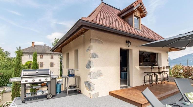 Le Paon Bleu Annecy Poisy Bed & Breakfast Eksteriør bilde